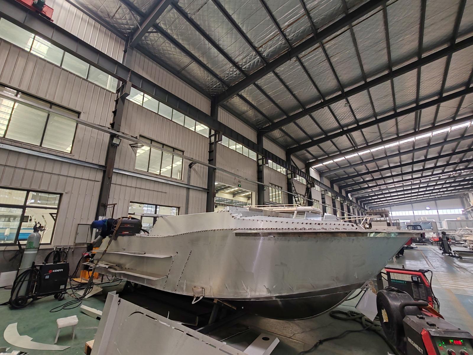 AOMAS boat cabin forming during manufacture